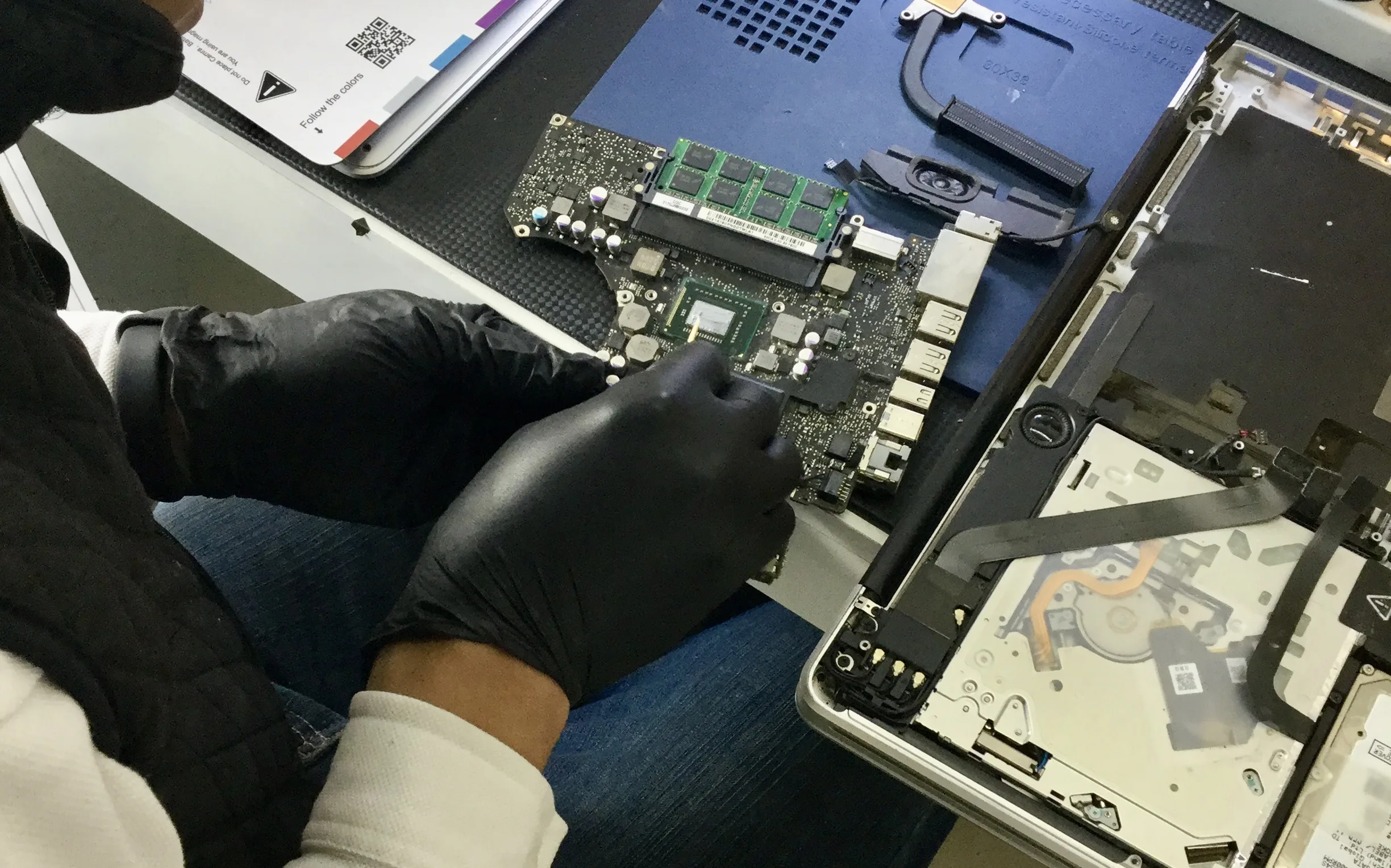 Reparación de Placa Madre MacBook